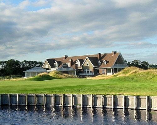 Clubhuis en Driving Range The Dutch, Spijk